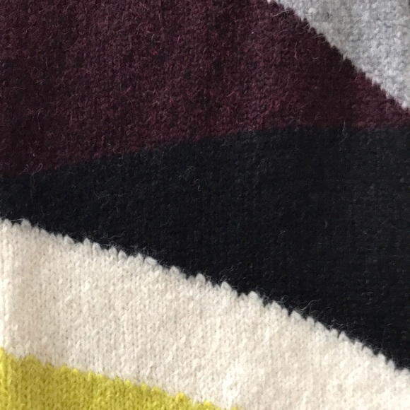 ⭐️HP⭐️A.L.C. Abstract Pattern Oversized Turtleneck - Picture 7 of 10